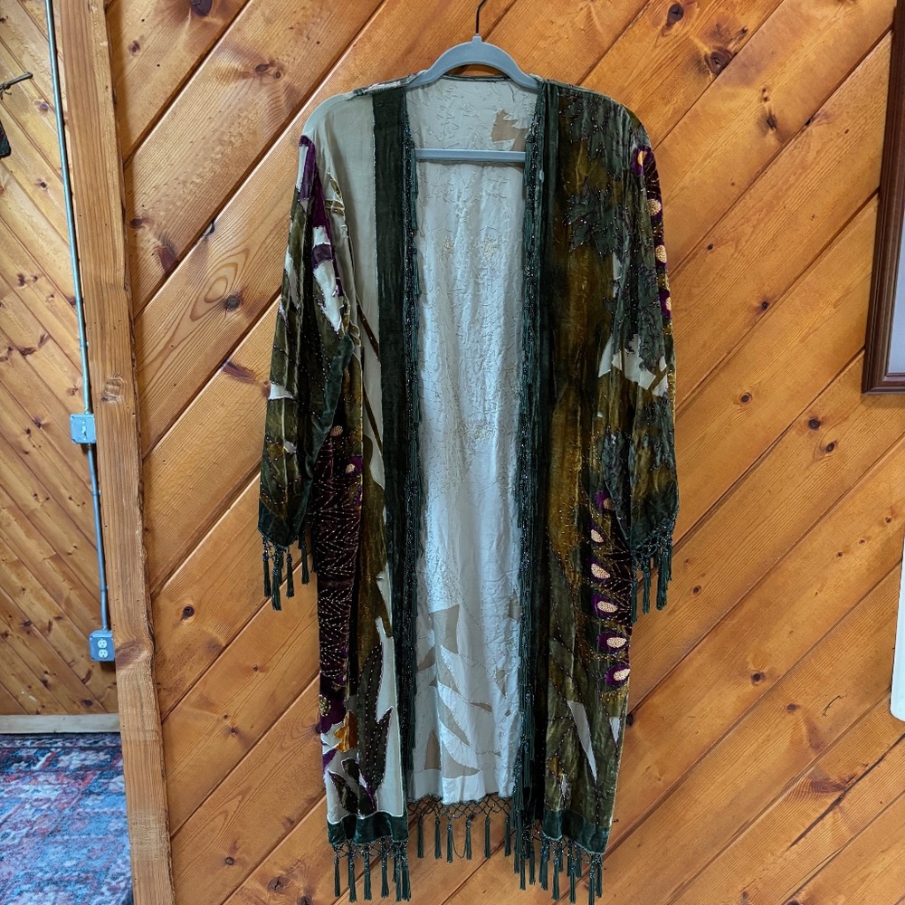 Vintage Beaded Peacock 🦚 Burnout Velvet Shawl/Kimono - Picture 5 of 8